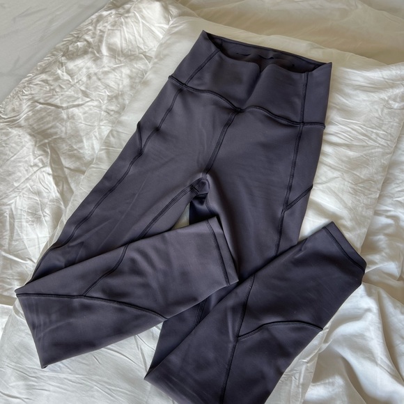 🦄 Lululemon In Movement Sale! Size 4 - Picture 2 of 8